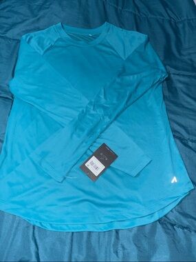 Alive Women's Long-Sleeve Performance Top - Teal Blue